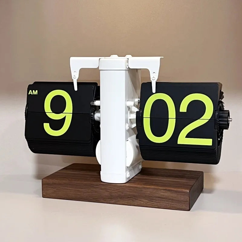 Vintage 12-Hour Flip Desk Clock with  Battery  Living Room Decor