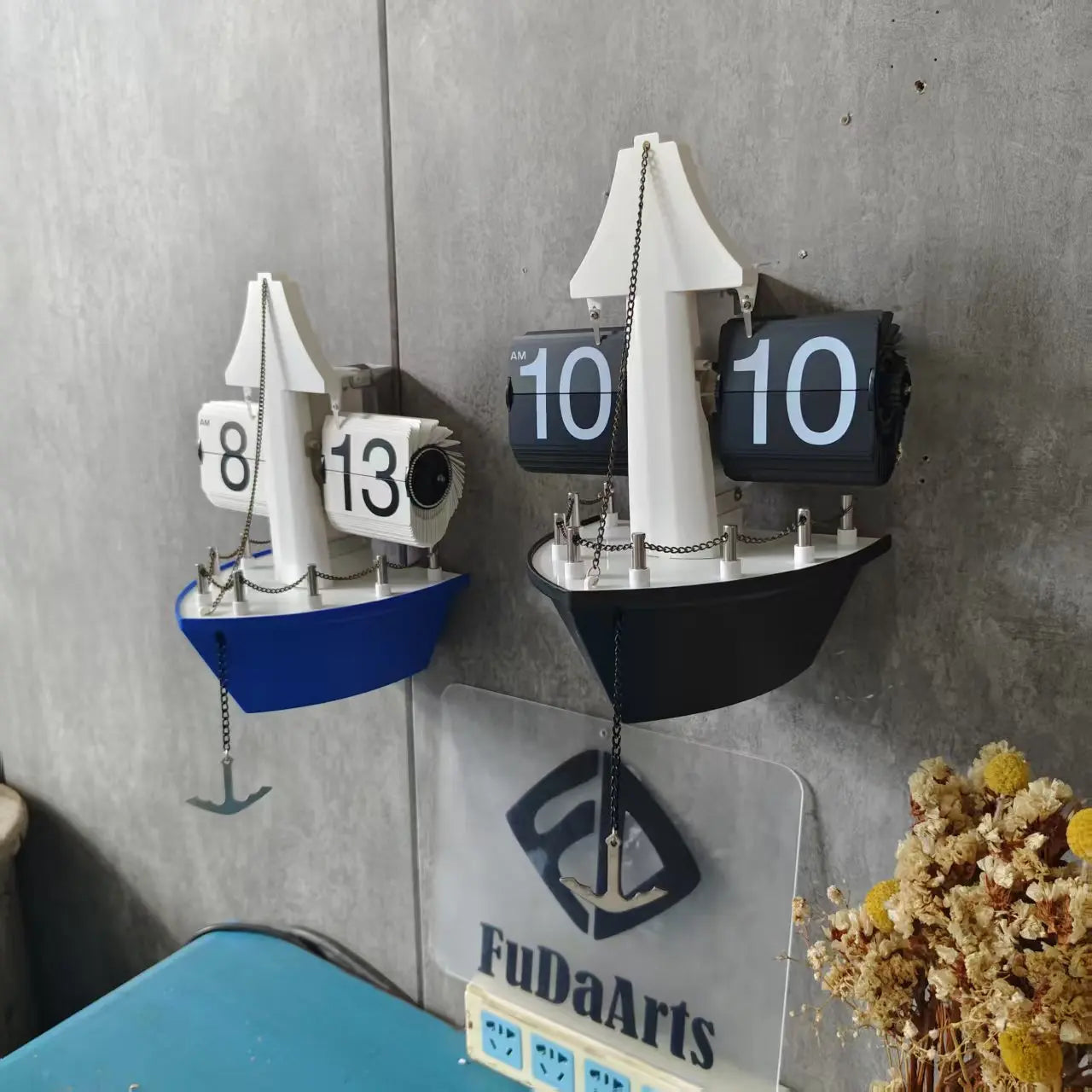 Creative Sailboat Flip Wall Tabletop Vintage Living Room Seat Stylish